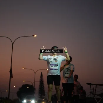 Runner Photo 7841708