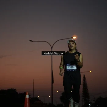 Runner Photo 7841747