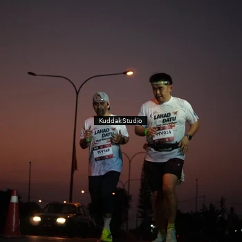 Runner Photo 7841772