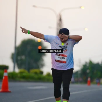 Runner Photo 7841848