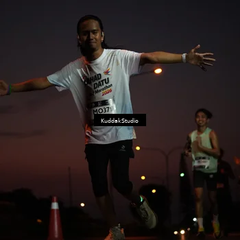 Runner Photo 7841944