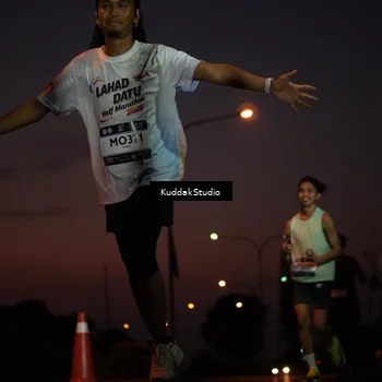 Runner Photo 7841945