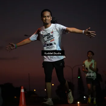 Runner Photo 7841947