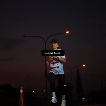 Runner Photo 7842013