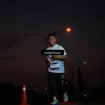 Runner Photo 7842020