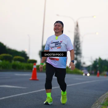 Runner Photo 7842053