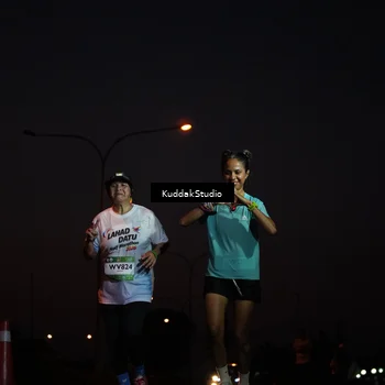 Runner Photo 7842119