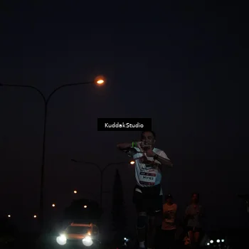 Runner Photo 7842125