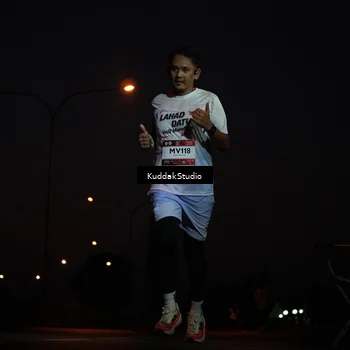 Runner Photo 7842186