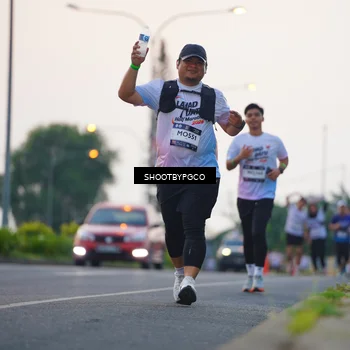 Runner Photo 7842384