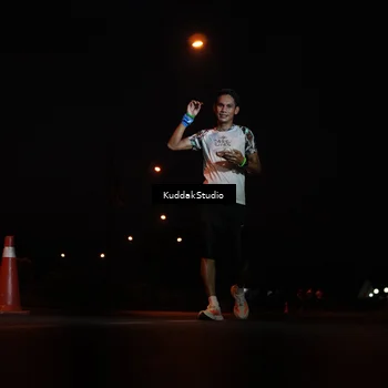 Runner Photo 7842396