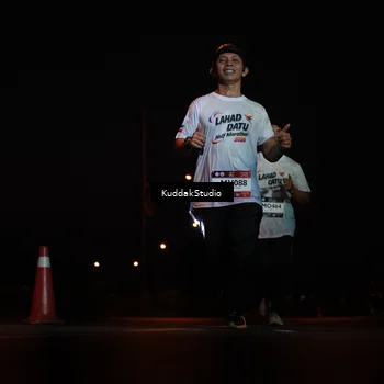 Runner Photo 7842461