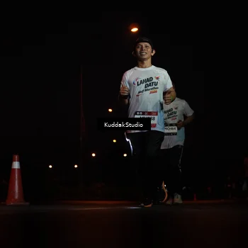 Runner Photo 7842468