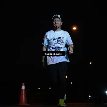 Runner Photo 7842606