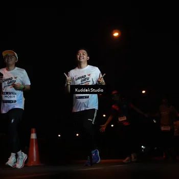 Runner Photo 7842679