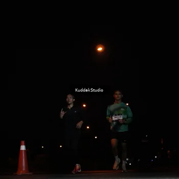 Runner Photo 7842800