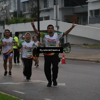 Runner Photo 7842873