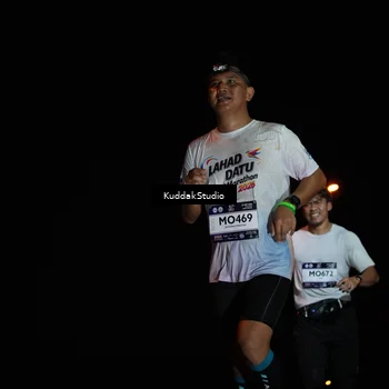 Runner Photo 7842876