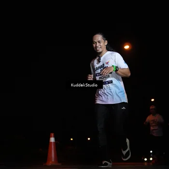 Runner Photo 7842902
