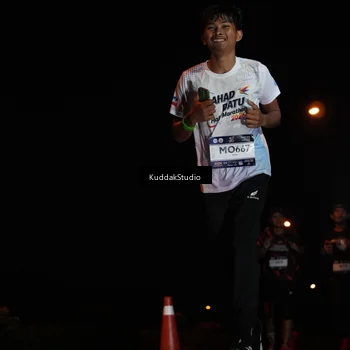 Runner Photo 7842944