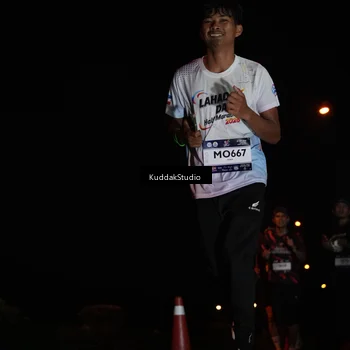 Runner Photo 7842945