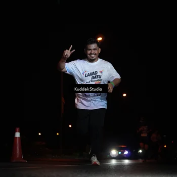 Runner Photo 7843030