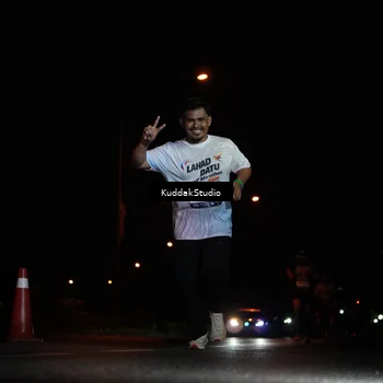 Runner Photo 7843041