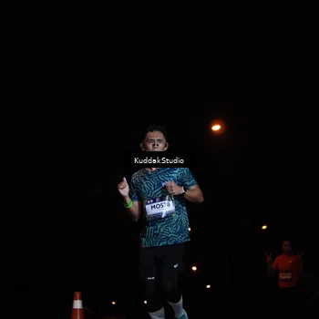 Runner Photo 7843086