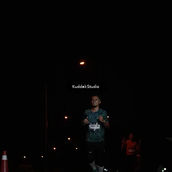 Runner Photo 7843087