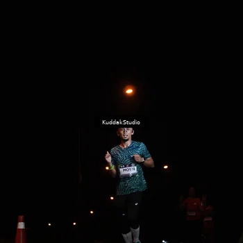 Runner Photo 7843090