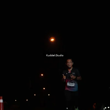 Runner Photo 7843194