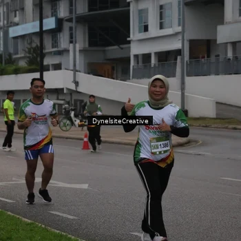 Runner Photo 7843258