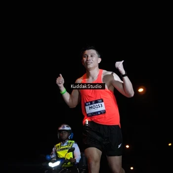 Runner Photo 7843308