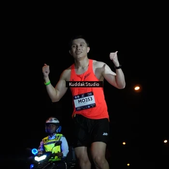 Runner Photo 7843311
