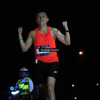 Runner Photo 7843312