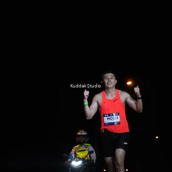 Runner Photo 7843318