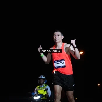 Runner Photo 7843321