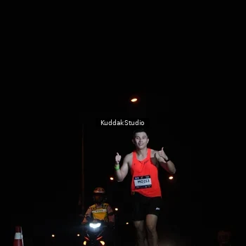 Runner Photo 7843325