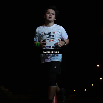 Runner Photo 7843409