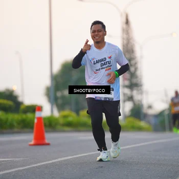 Runner Photo 7843606