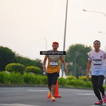 Runner Photo 7843953
