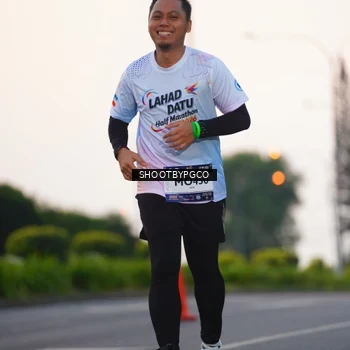 Runner Photo 7843956