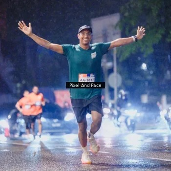 Runner Photo 7843972
