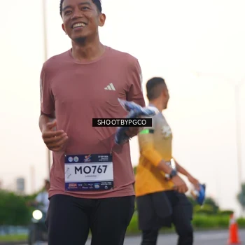 Runner Photo 7843981