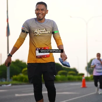 Runner Photo 7843985