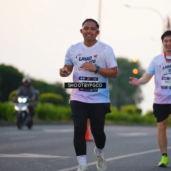 Runner Photo 7843993