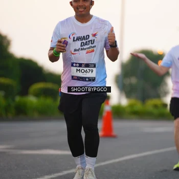 Runner Photo 7843996