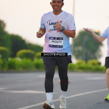 Runner Photo 7844006