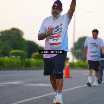 Runner Photo 7844009