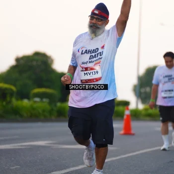 Runner Photo 7844010